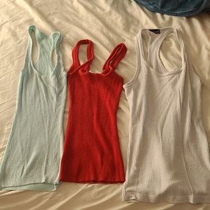 3 Tank tops